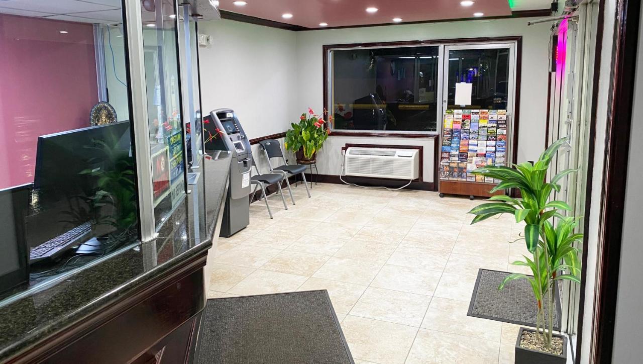 Express Inn Newport News Dış mekan fotoğraf
